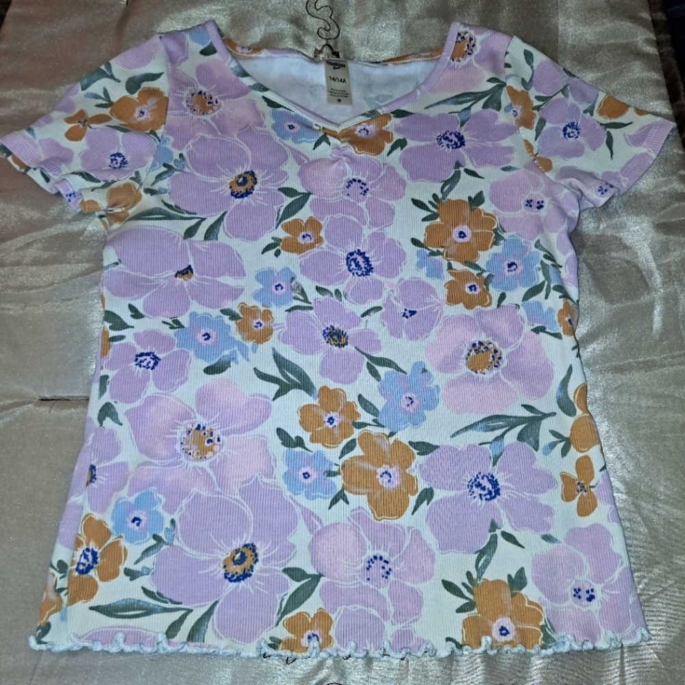 Oshkosh Floral Top Lavender  with Ruffled Bottom Size 14 Short Sleeve Ribbed